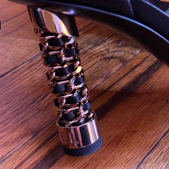 Gorgeous Chanel Sandals Shoes size 37 - Picture 11 of 16